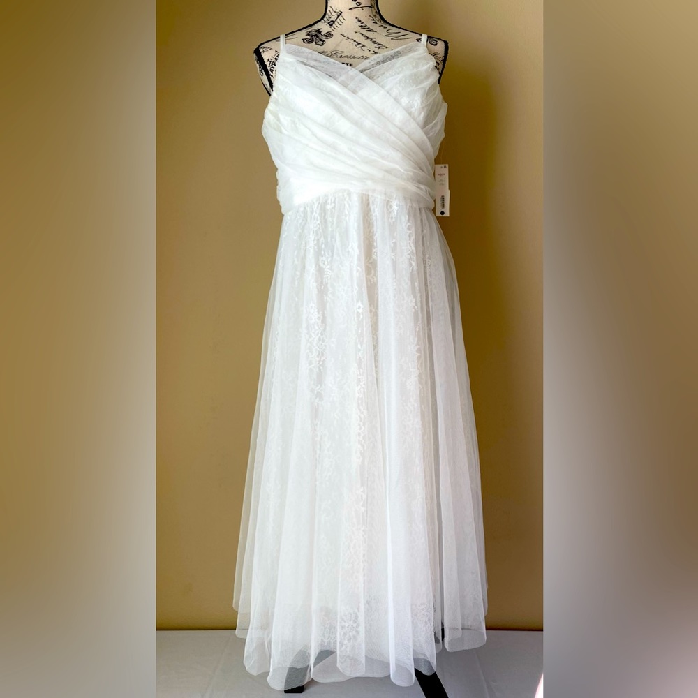 NWT AQUA White Lace Sheer Overlay Long Dress Org $89